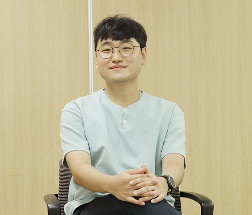 백진헌 잡쇼퍼 CTO가 포즈를 취하고 있다. 잡쇼퍼 제공